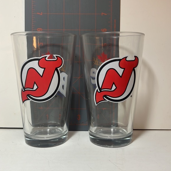 Labatt Blue Canadian Devils Hockey Pilsener glasses - Picture 2 of 4